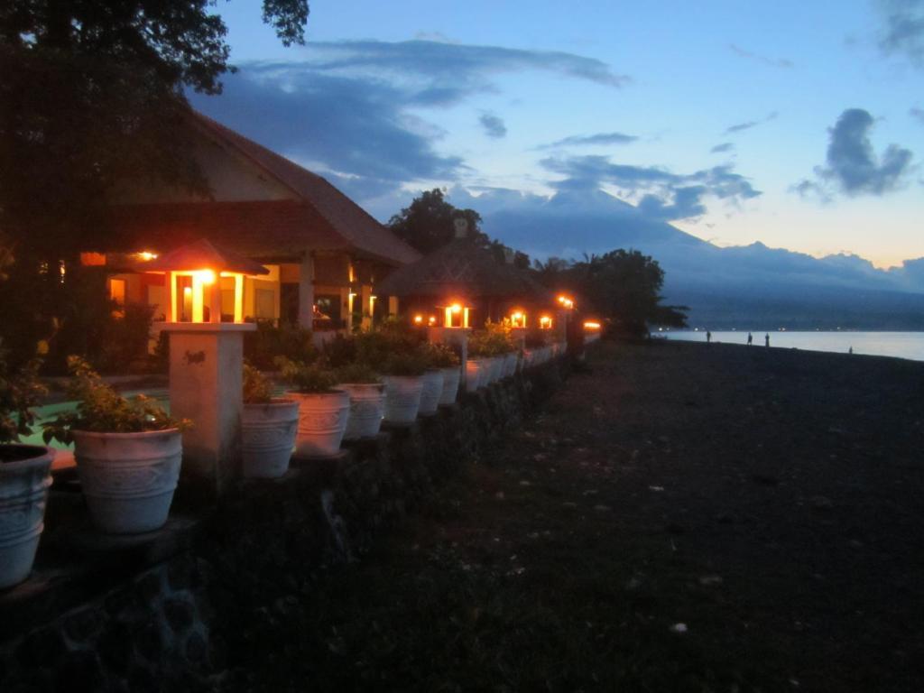 Kembali Beach Bungalows Amed Kültér fotó